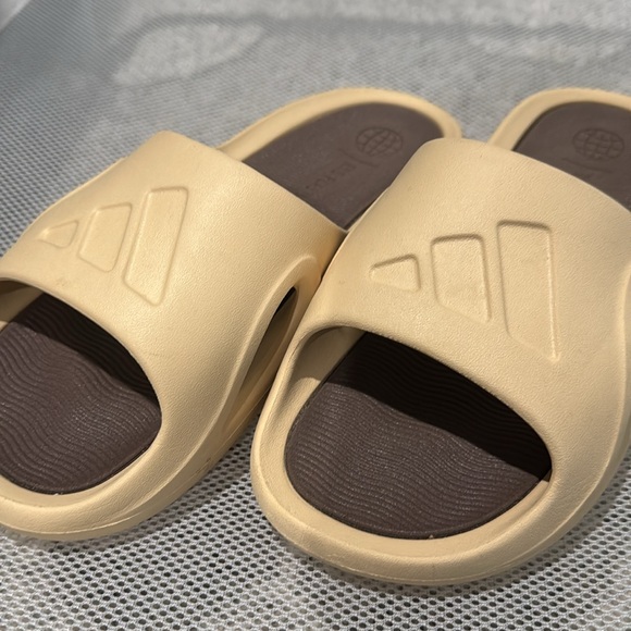 Adidas Slides - Picture 3 of 5